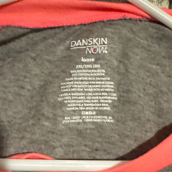 Danskin Now Gray and Pink 3/4 Sleeve Tee - Picture 2 of 3
